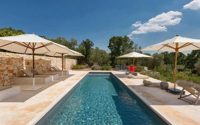 311 Villa con Piscina ad Ostuni