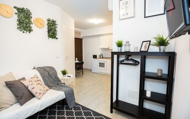 Home Hotel - Paruta 65