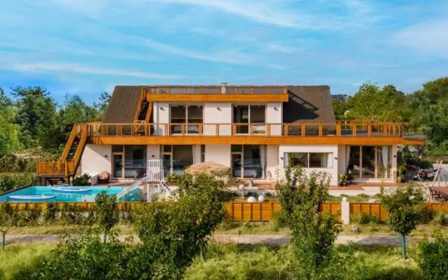Country Life Lodge