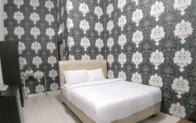 Soreang Hotel by ZUZU