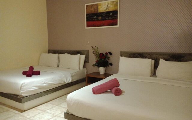 Hotel 77