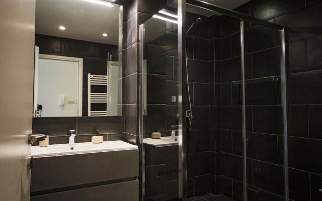 Elite Ermou Suites