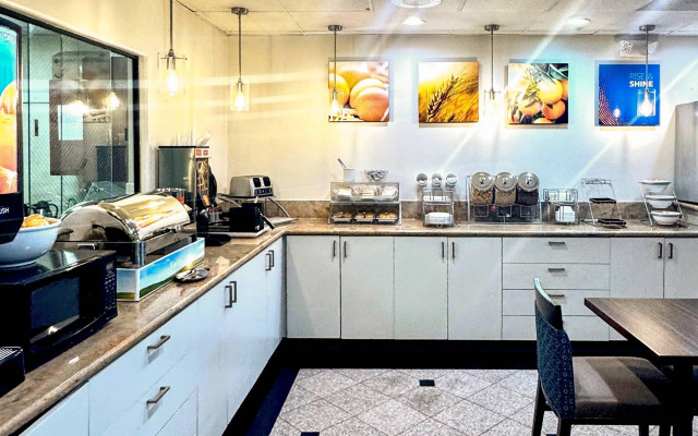 Comfort Suites Westchase Houston Energy Corridor