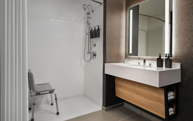 Sheraton Erie Bayfront Hotel