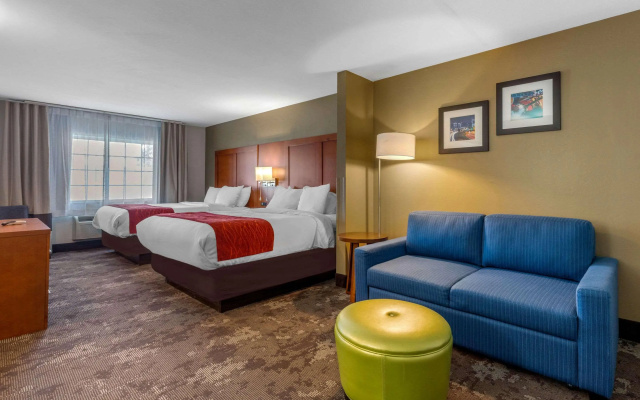Comfort Inn & Suites Nashville Near Tanger Outlets  I-24 Antioch