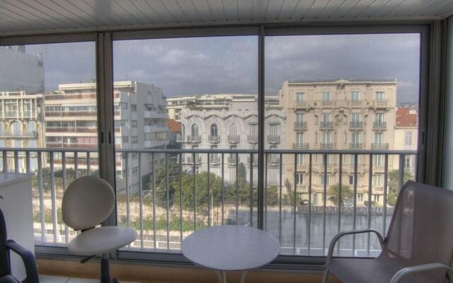 Vieux Port 3étoiles 450m Palais