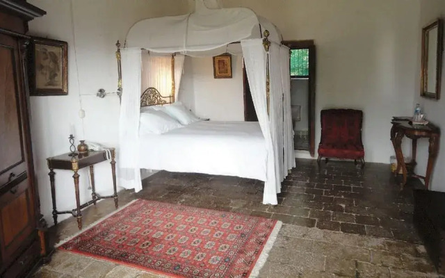 Hotel Parador Museo Santa María