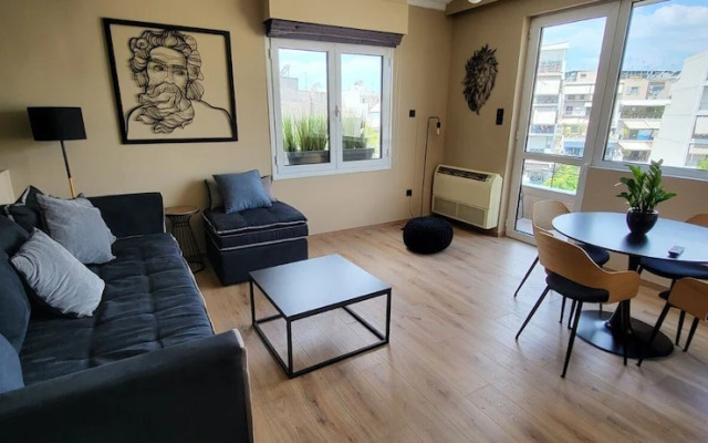 Acropolis View 2BD Apt next to Museum & Metro