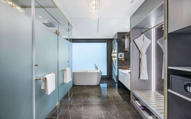 Radisson Blu Hotel & Suites GRT Chennai