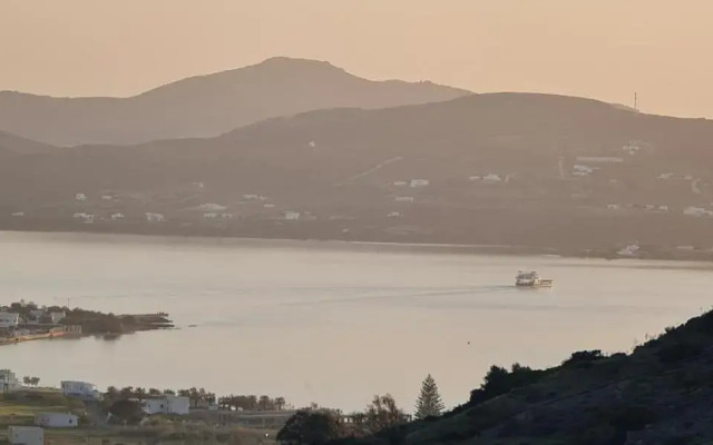Romantic sunset cycladic house in Sotires