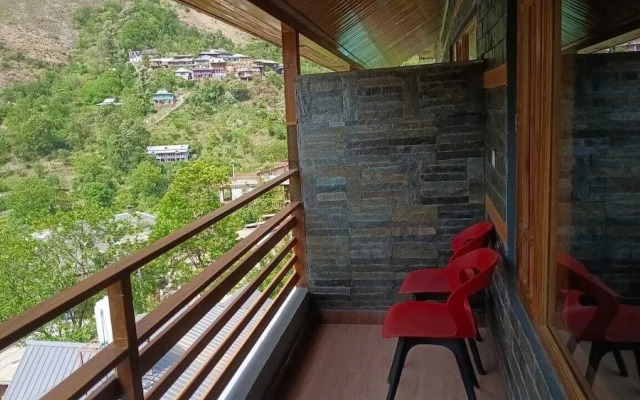 Tirthan Villa Resort