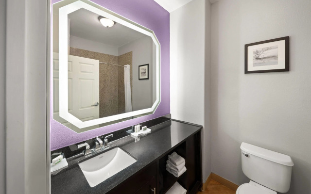 La Quinta Inn & Suites by Wyndham Brownwood