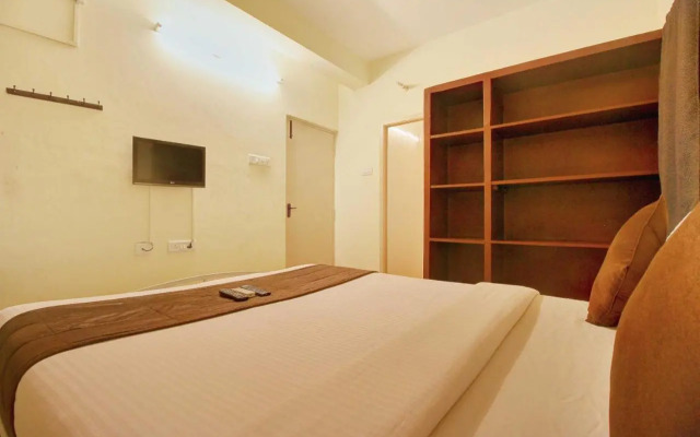 Flagship 701072 Yazhini Service Apartment