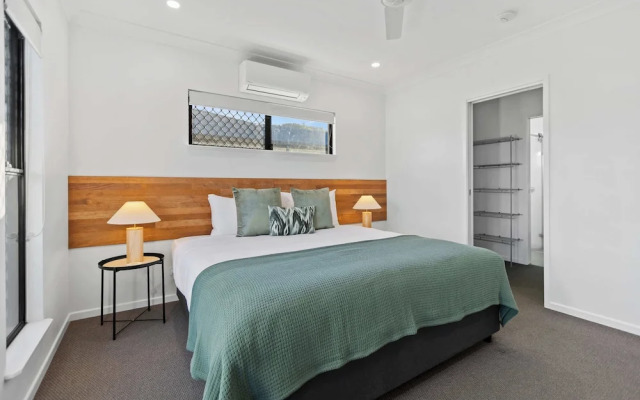 Trinity Oasis Spa BBQ Family Retreat