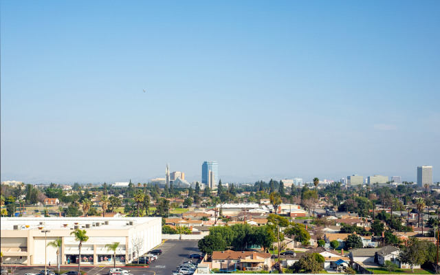 Sheraton Garden Grove-Anaheim South Hotel