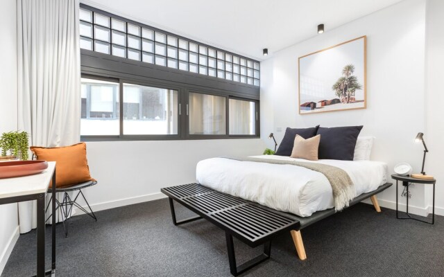 The Surry Apartments by Urban Rest