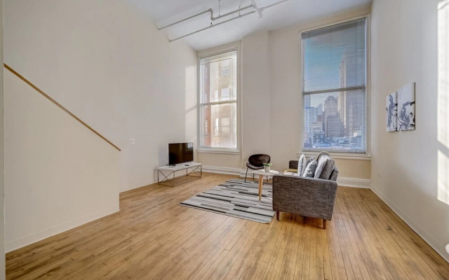 FRONTDESK The Cosmopolitan Apts Philadelphia