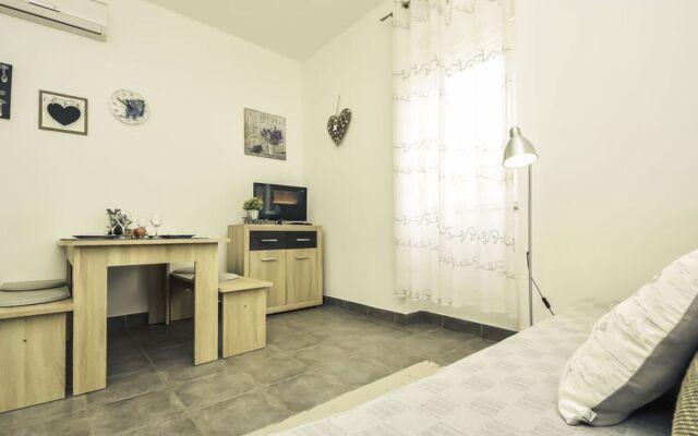 Apartment Snježana Karlobag 28020