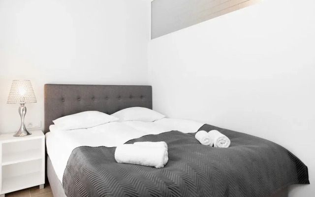 Apartments Przyokopowa Warsaw by Renters