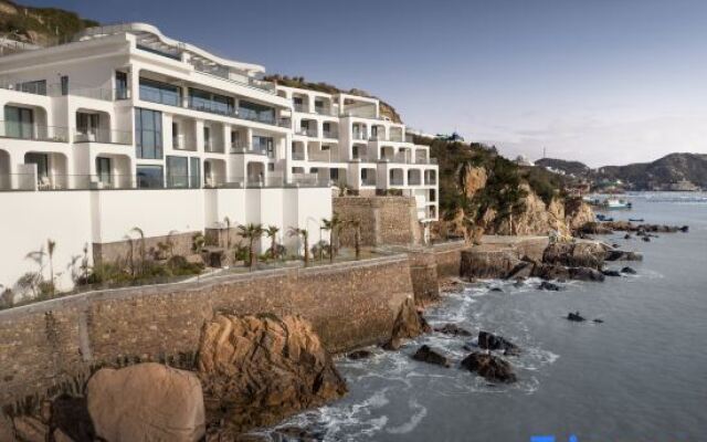 Sea Cliff Hotel