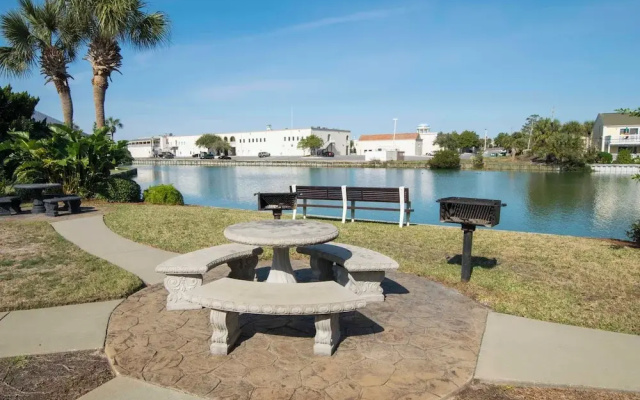 Shoreline Towers by Southern Vacation Rentals