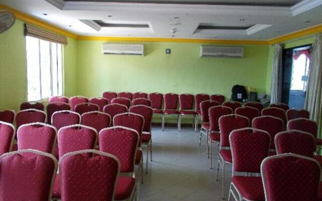 Hotel Vijayendra