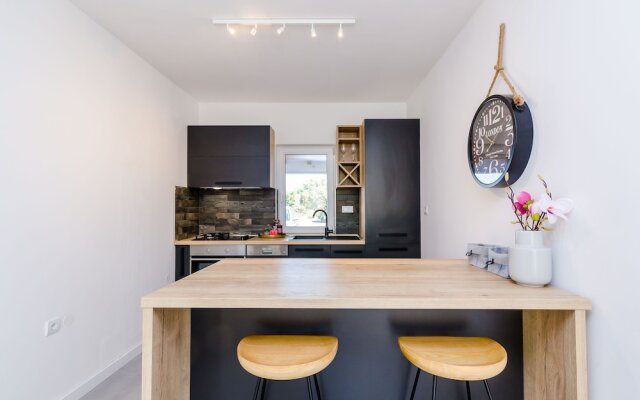 Apartment Sea Shell