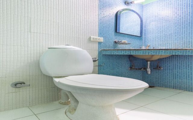 Oyo 44199 Hotel Crossroads