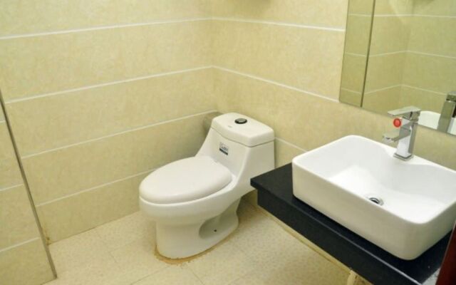 Yiqianshu Hotel Linhe West Metro Station