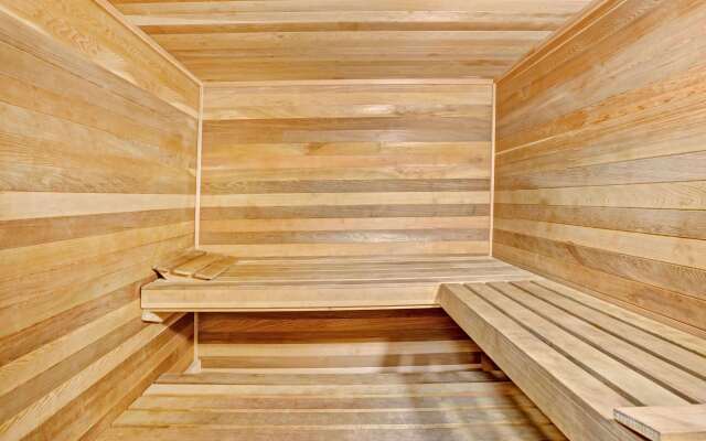 Days Inn & Suites by Wyndham Louisville SW