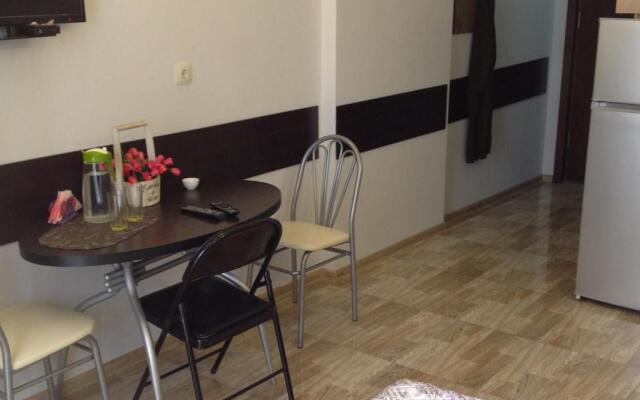 Studio Apartment On Khimshiashvili 15
