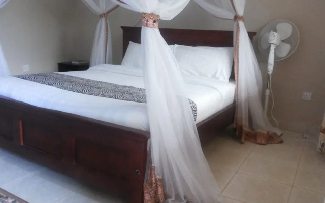 Lavic Country Resort