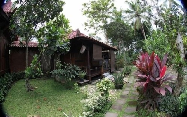 Omah Garengpoeng Guest House