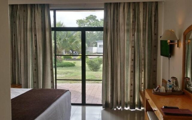 Regency Hotel Flamboyant