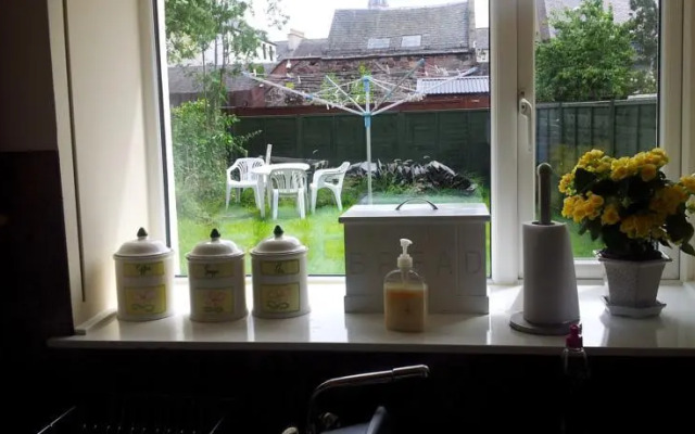 Queen Street Cottage