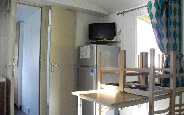 Bungalow With 2 Bedrooms in Onzain, With Terrace