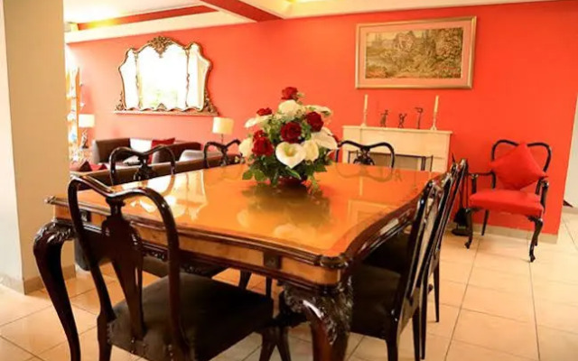 Suites Antique Apart Hotel