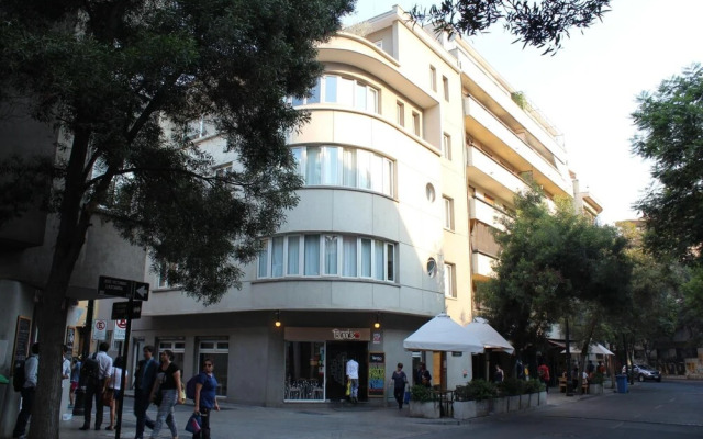 UH ApartHotel Lastarria 104
