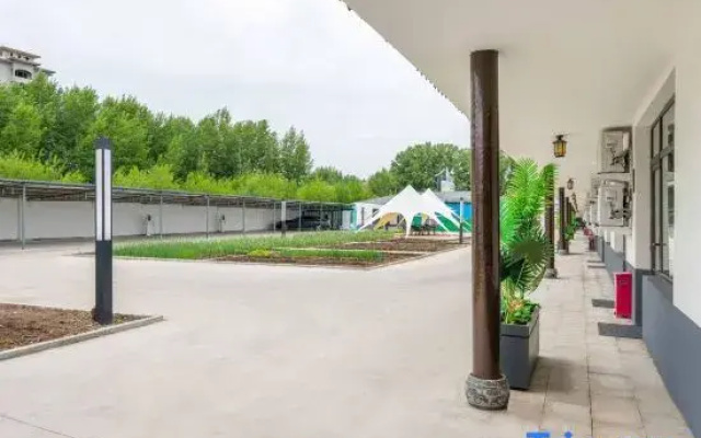 Linxi Linxi Town Chengbei Homestay (Linxi County Government)