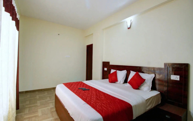 Pine Hill Suites By OYO Rooms
