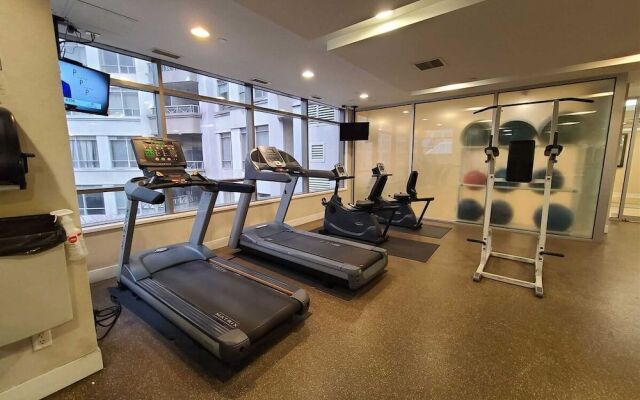 Waterfront York Blvd