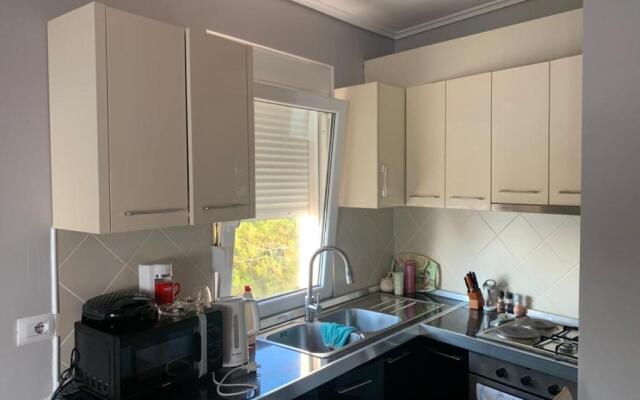 Mia's Sea View Apartment
