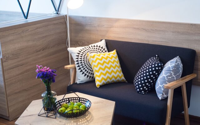 Studio Apartment Woody Moody