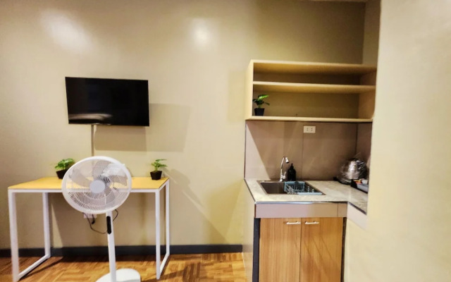 Freddo Studio Apartelle