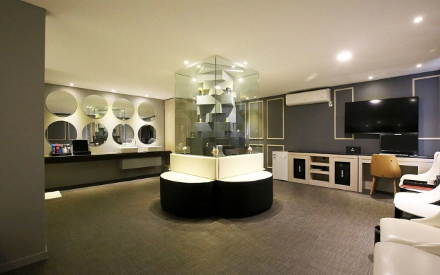 Asan Urban Brown Hotel