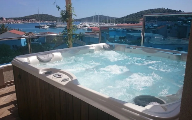 Apartments Villa Erik