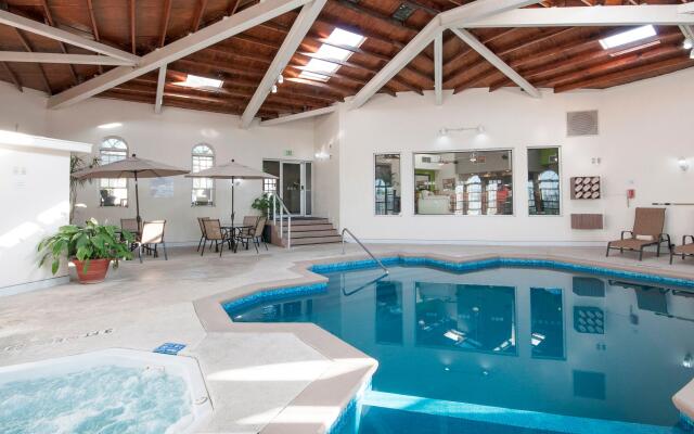 Holiday Inn & Suites Chihuahua Expo