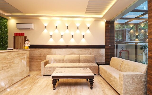 OYO 14766 Pacify Hills