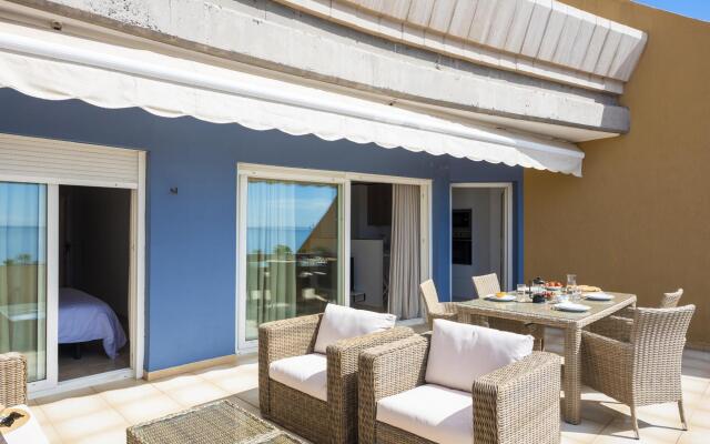 La Nea Beach Apartment