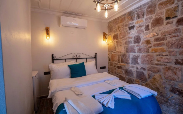 Cunda Alesta Otel